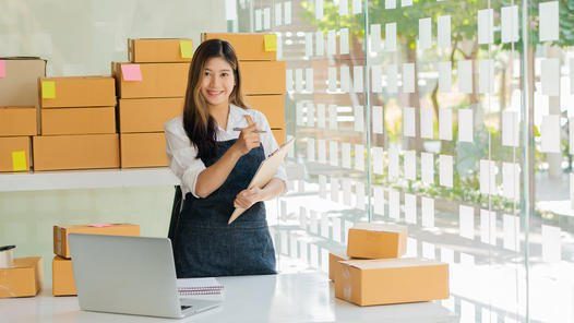 importing-business-woman.jpg